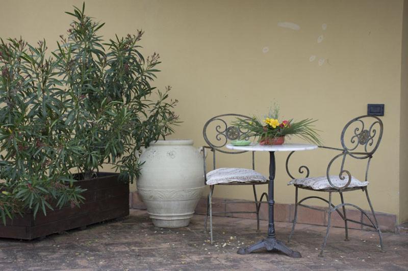 Agriturismo Scuderie Della Contea Sutri Zewnętrze zdjęcie